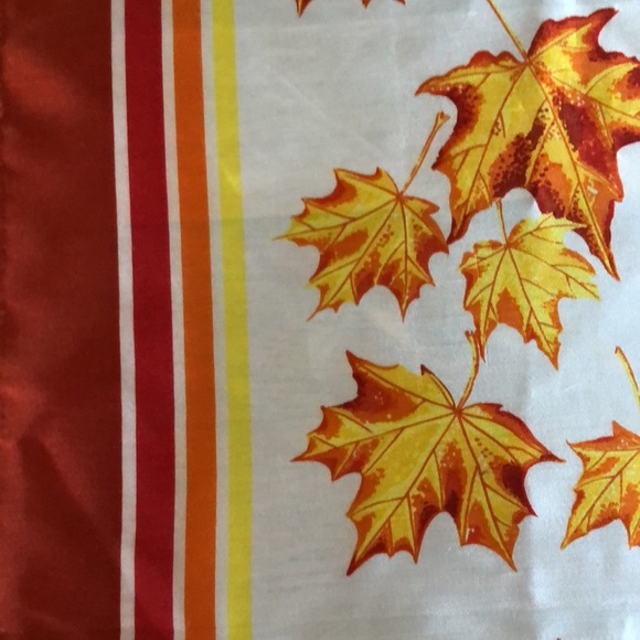 VTG  Scarf by Eleanor Paine For Skemo Canada Canadian Maple Leaves. Autumn. - Picture 4 of 11